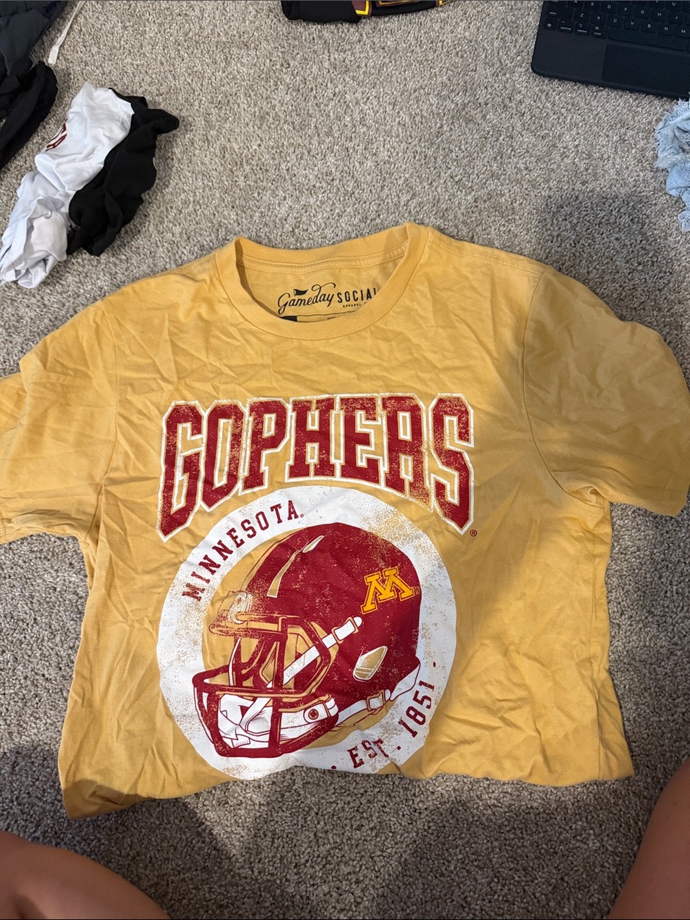 Minnesota Gophers Yellow Graphic Tee